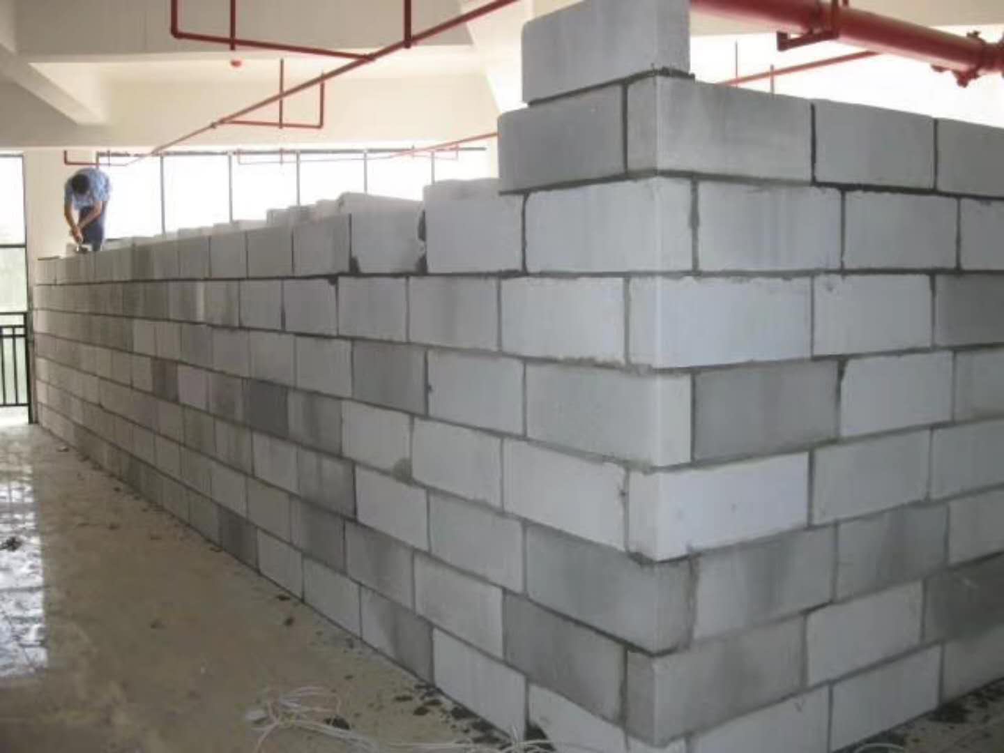 宁江蒸压加气混凝土砌块承重墙静力和抗震性能的研究